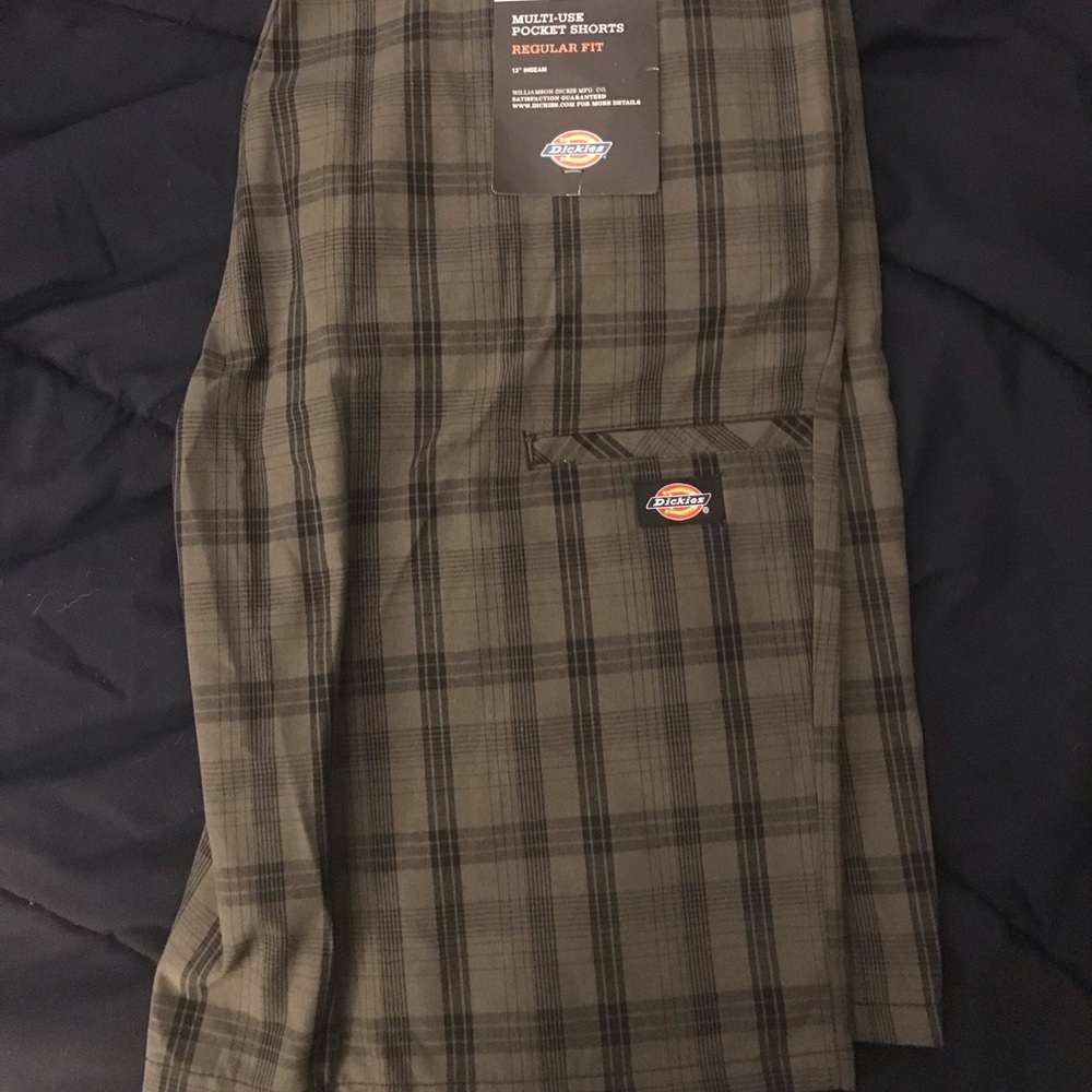 Dickies plaid shorts new w/tags